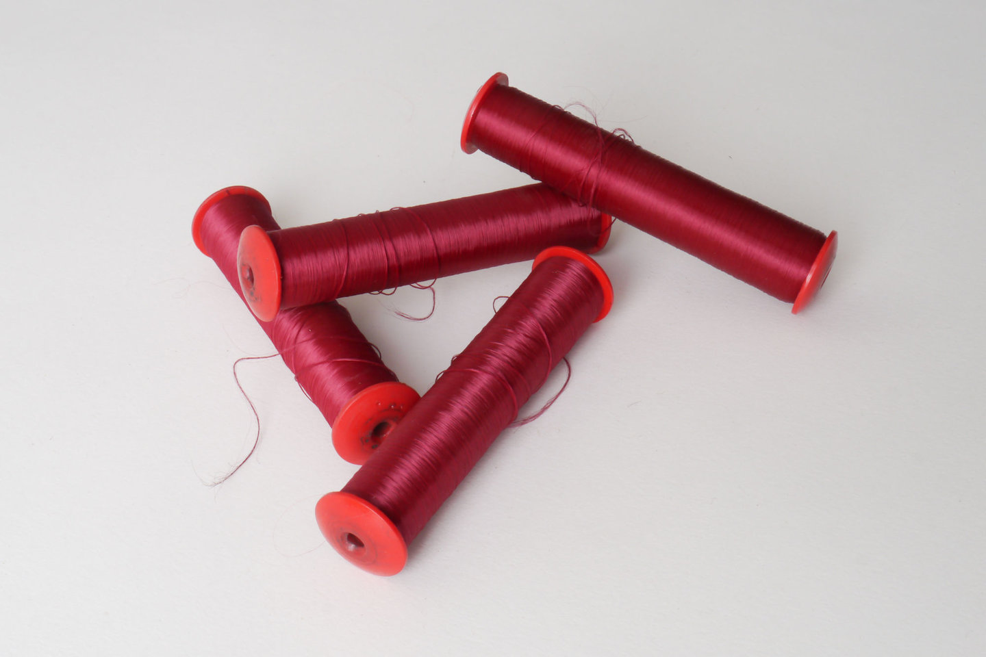 Spoel met inslaggaren voor passement