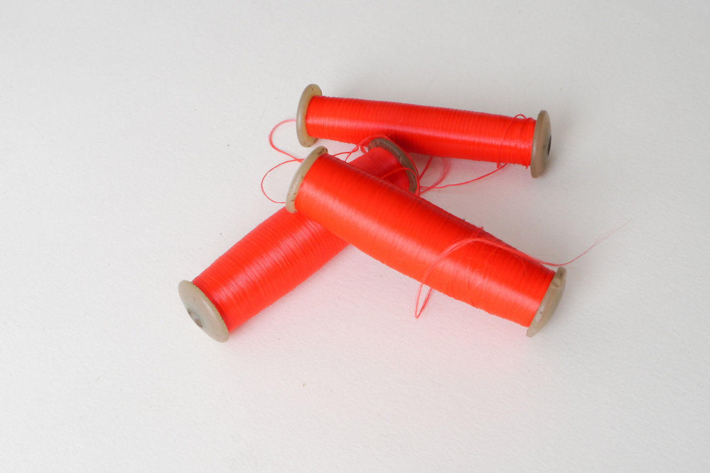 Spoel met inslaggaren voor passement