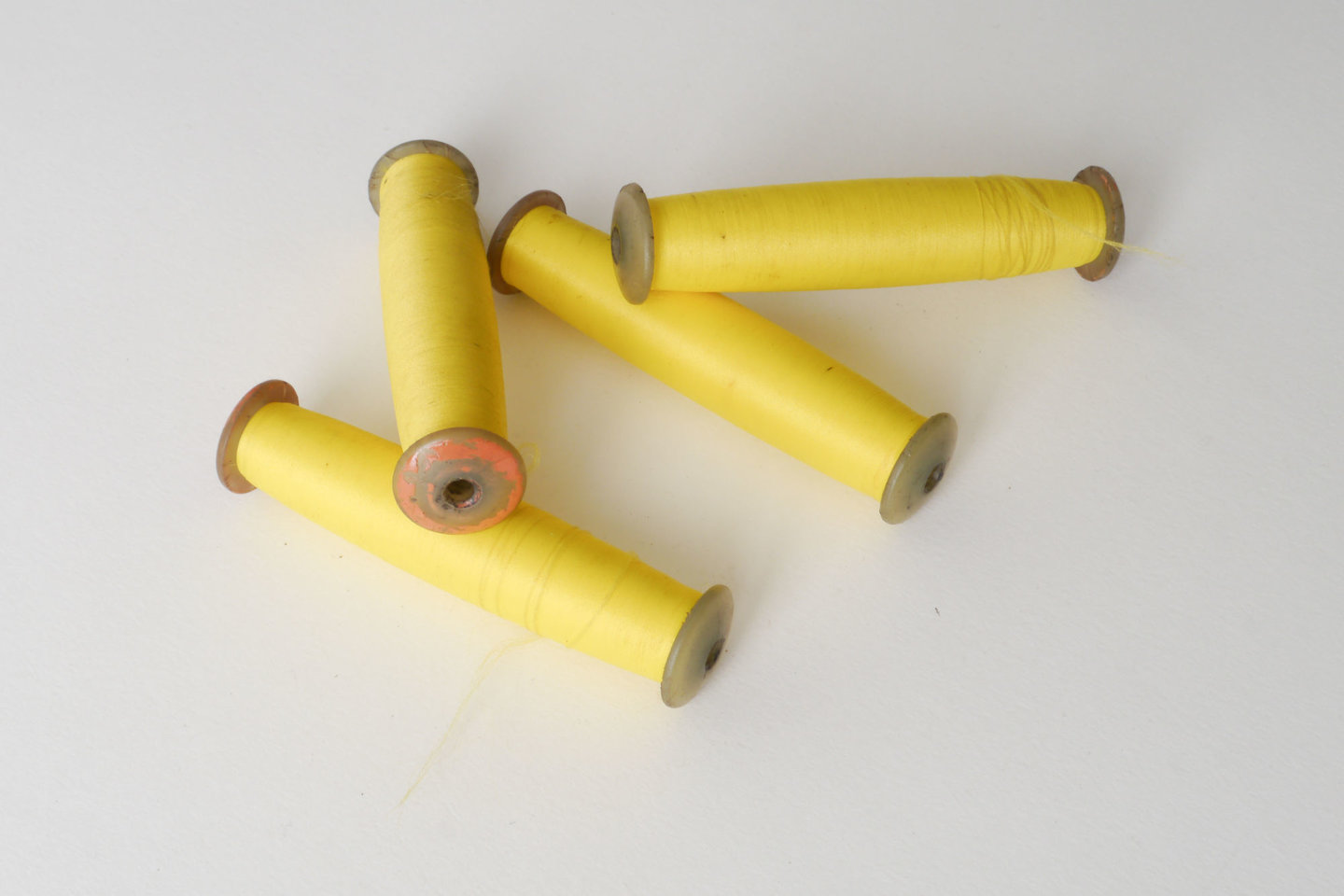 Spoel met inslaggaren voor passement