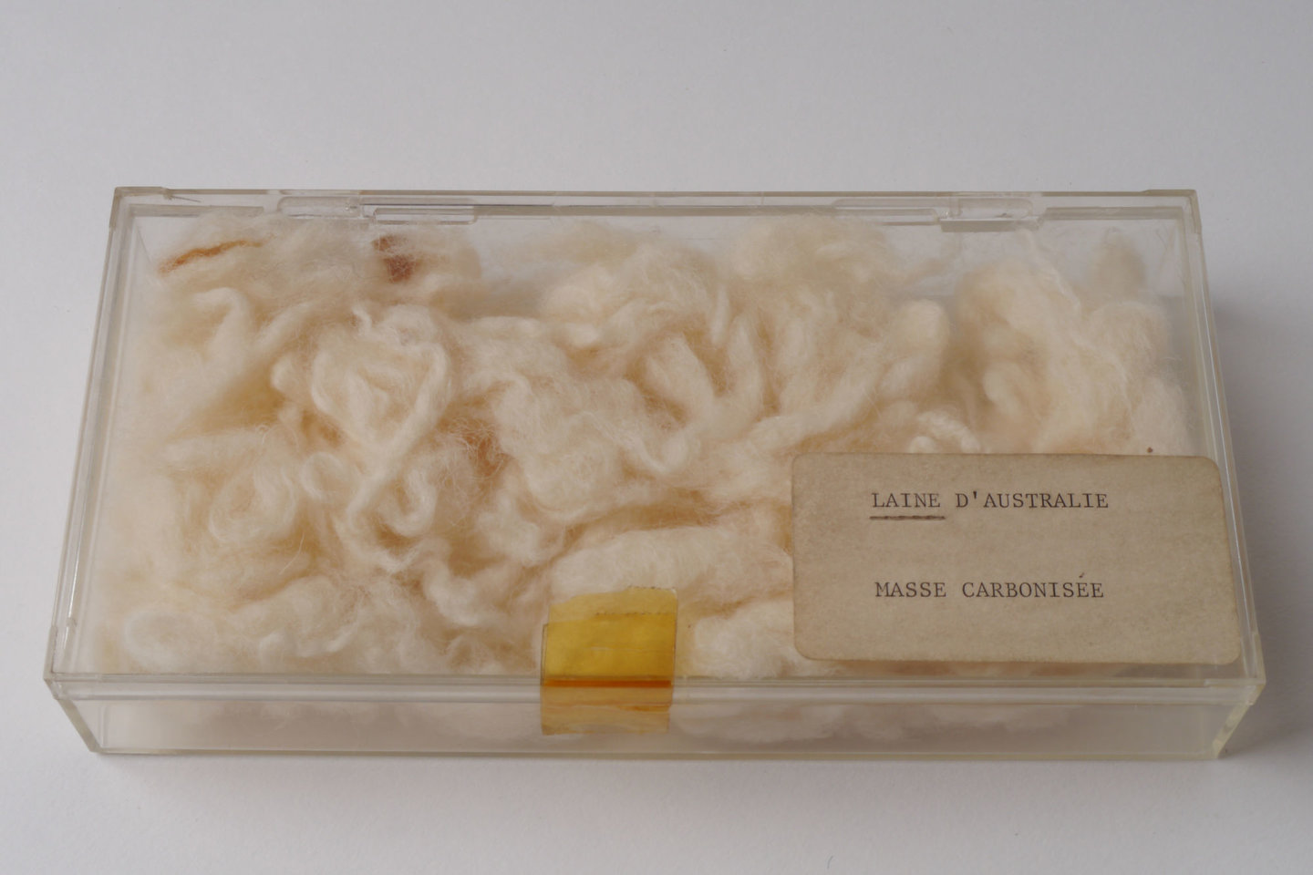 Staal van gecarboniseerde wol uit Australië