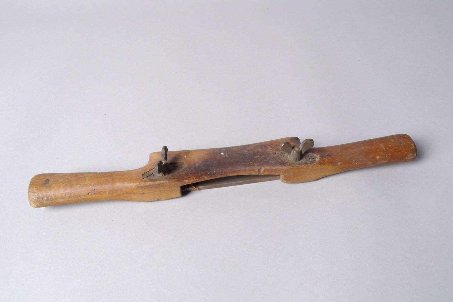 Spaakschaaf gebruikt voor lederbewerking