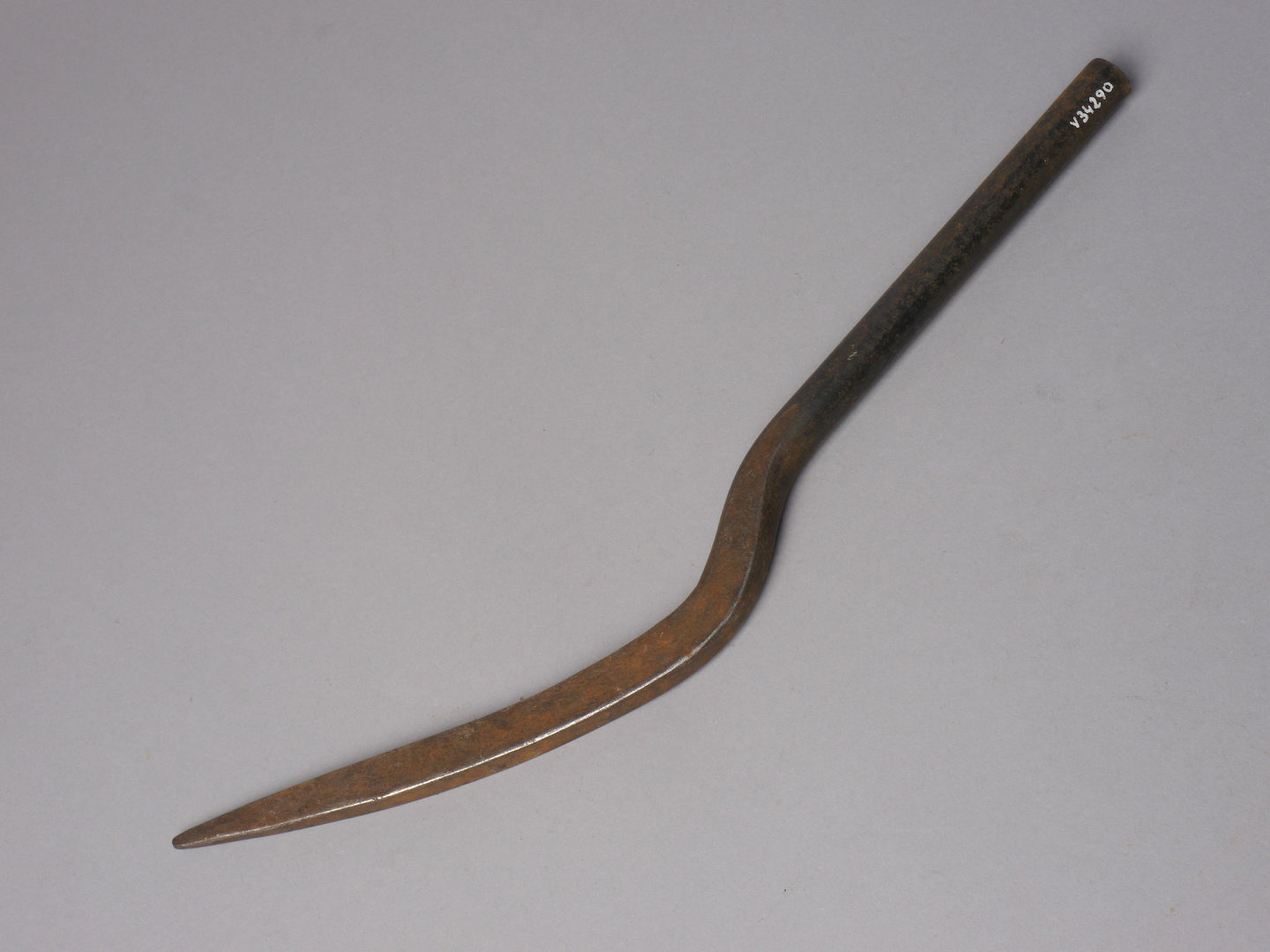 Onbekend gereedschap gebruikt voor lederbewerking