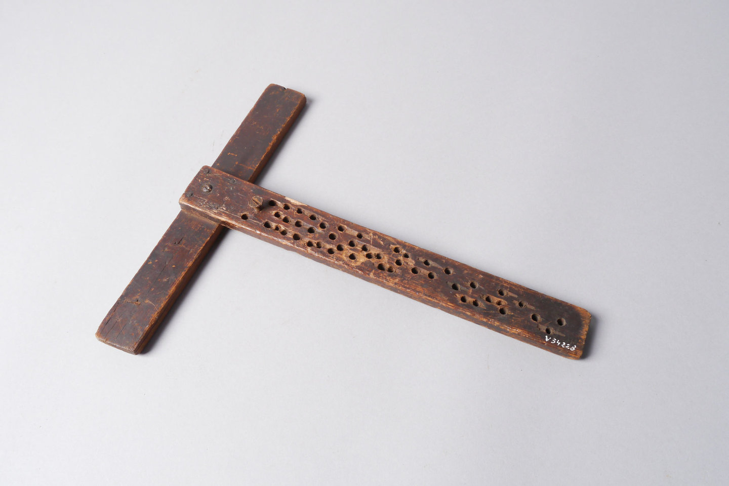 Winkelhaak gegruikt voor lederbewerking