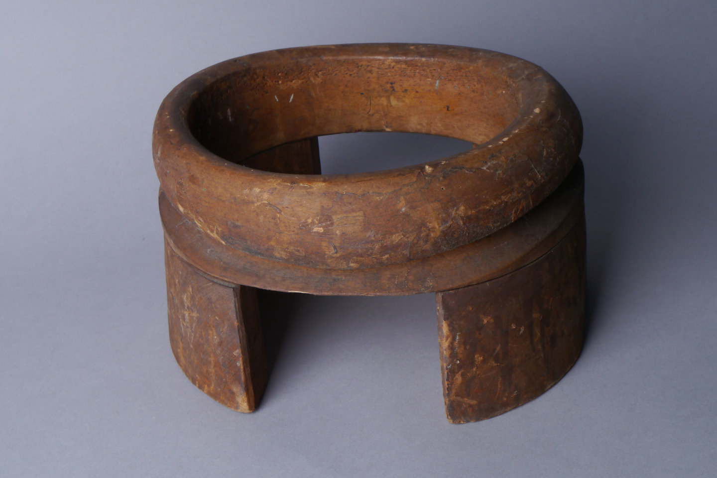 Houten mal of vorm voor hoedenrand