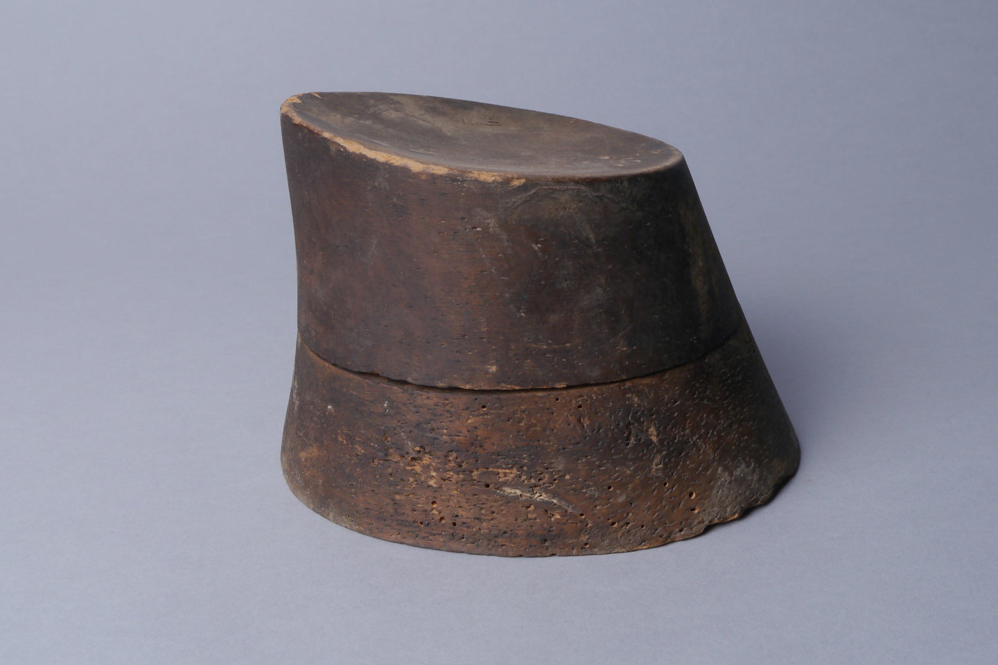 Houten mal of vorm voor hoeden