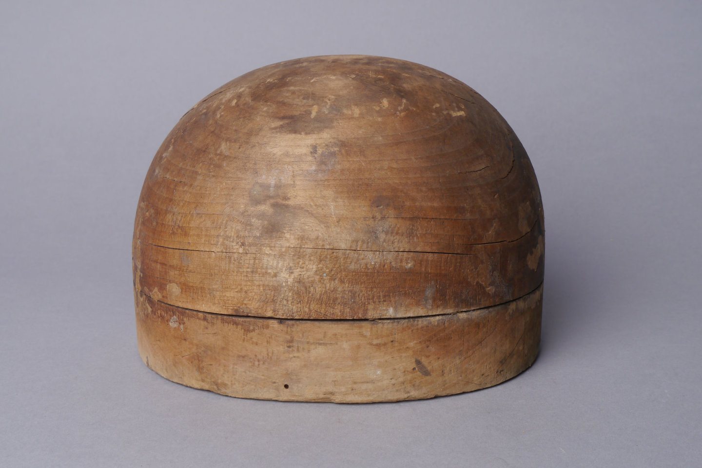 Houten mal of vorm voor hoeden