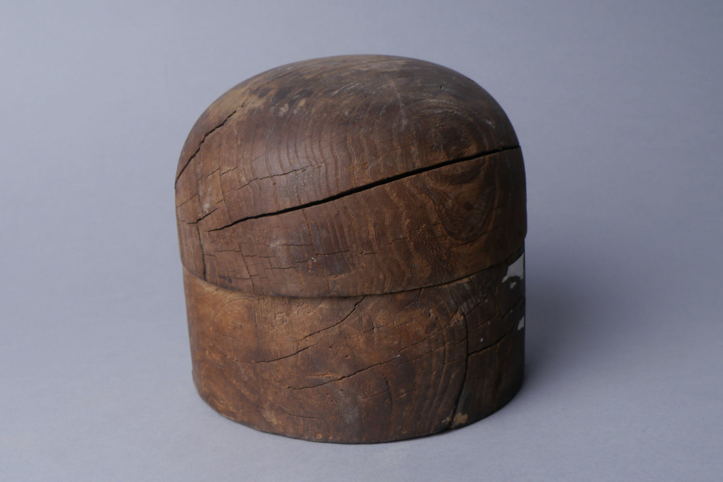 Houten mal of vorm voor hoeden