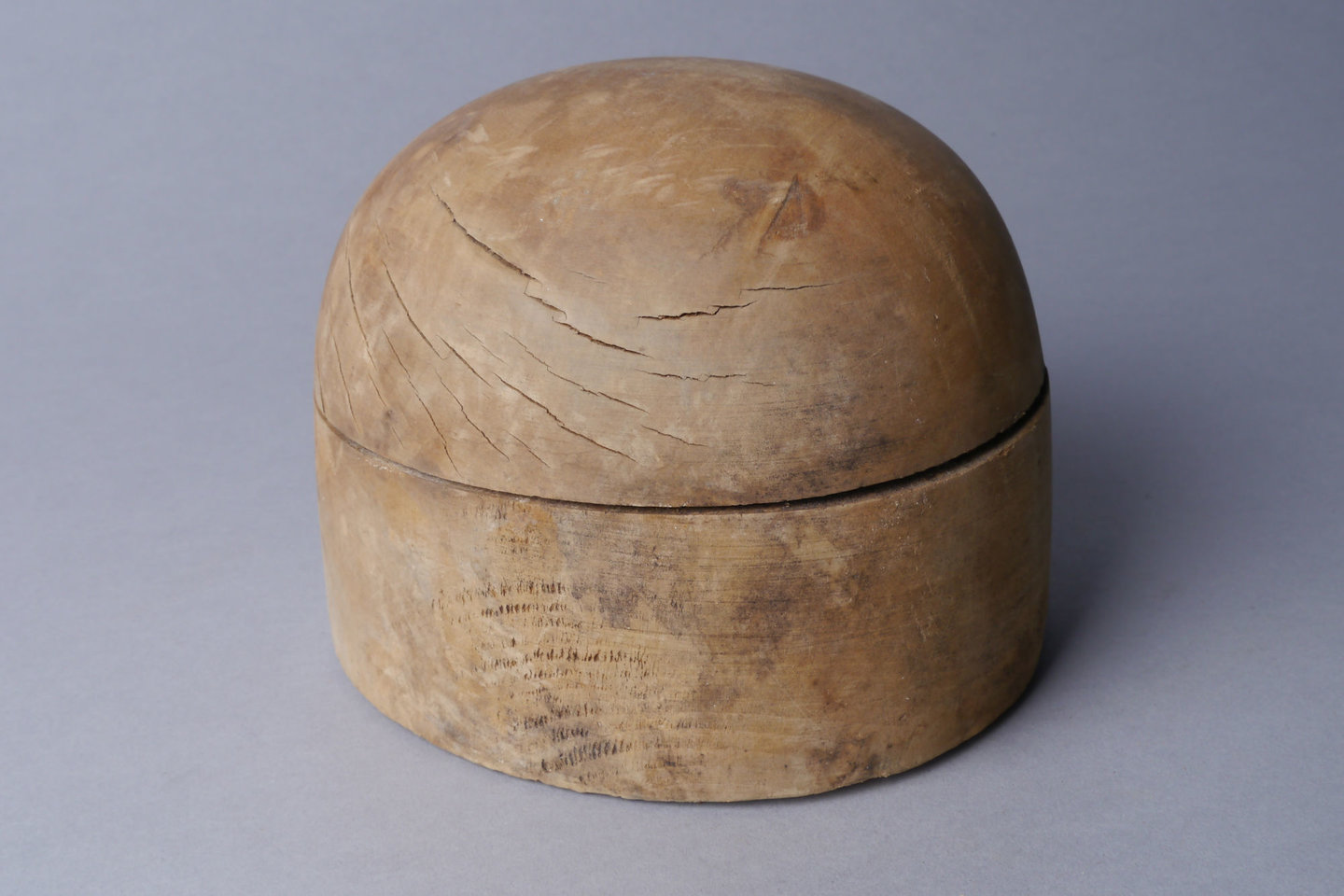 Houten mal of vorm voor hoeden