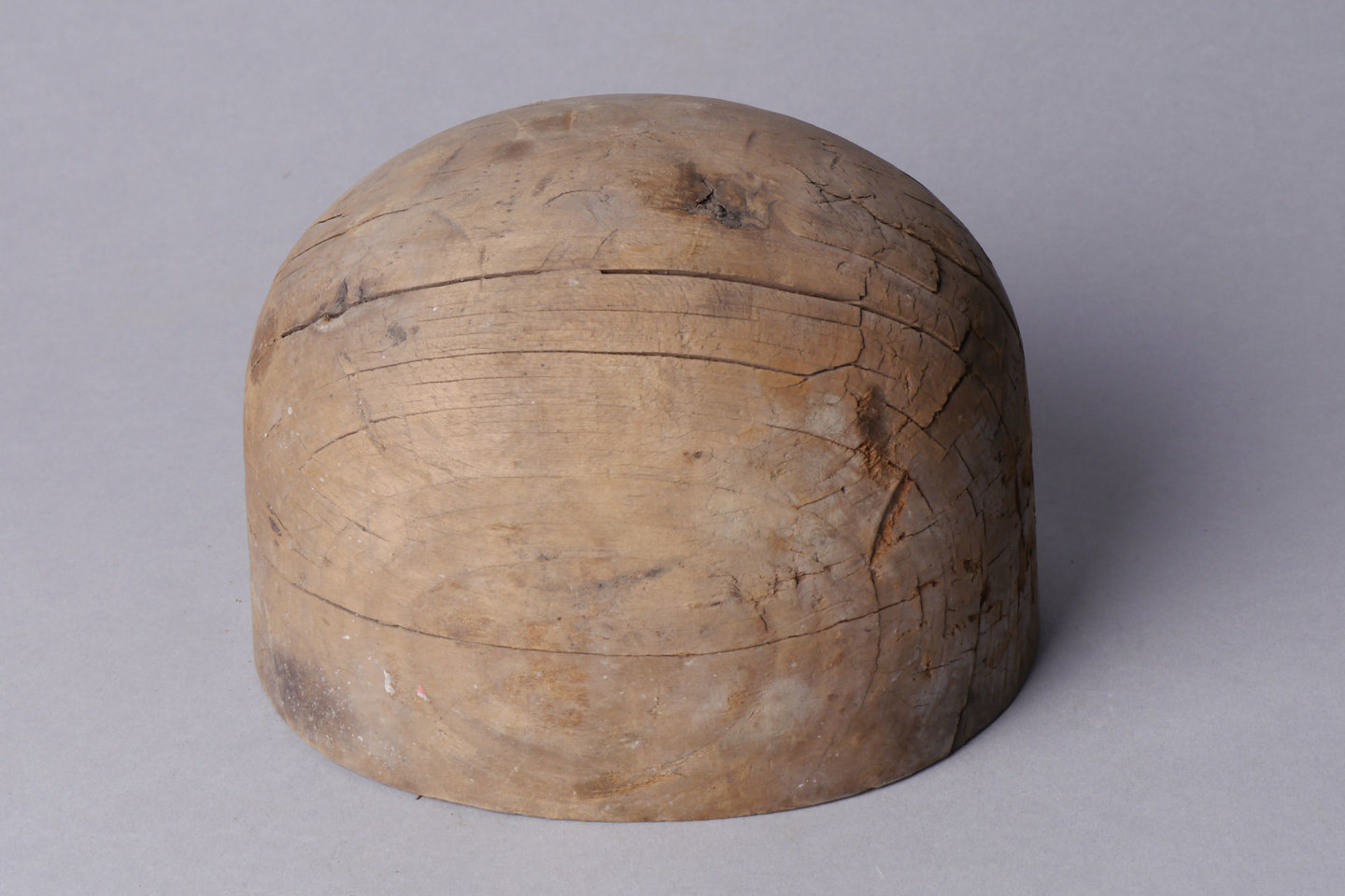 Houten mal of vorm voor hoeden