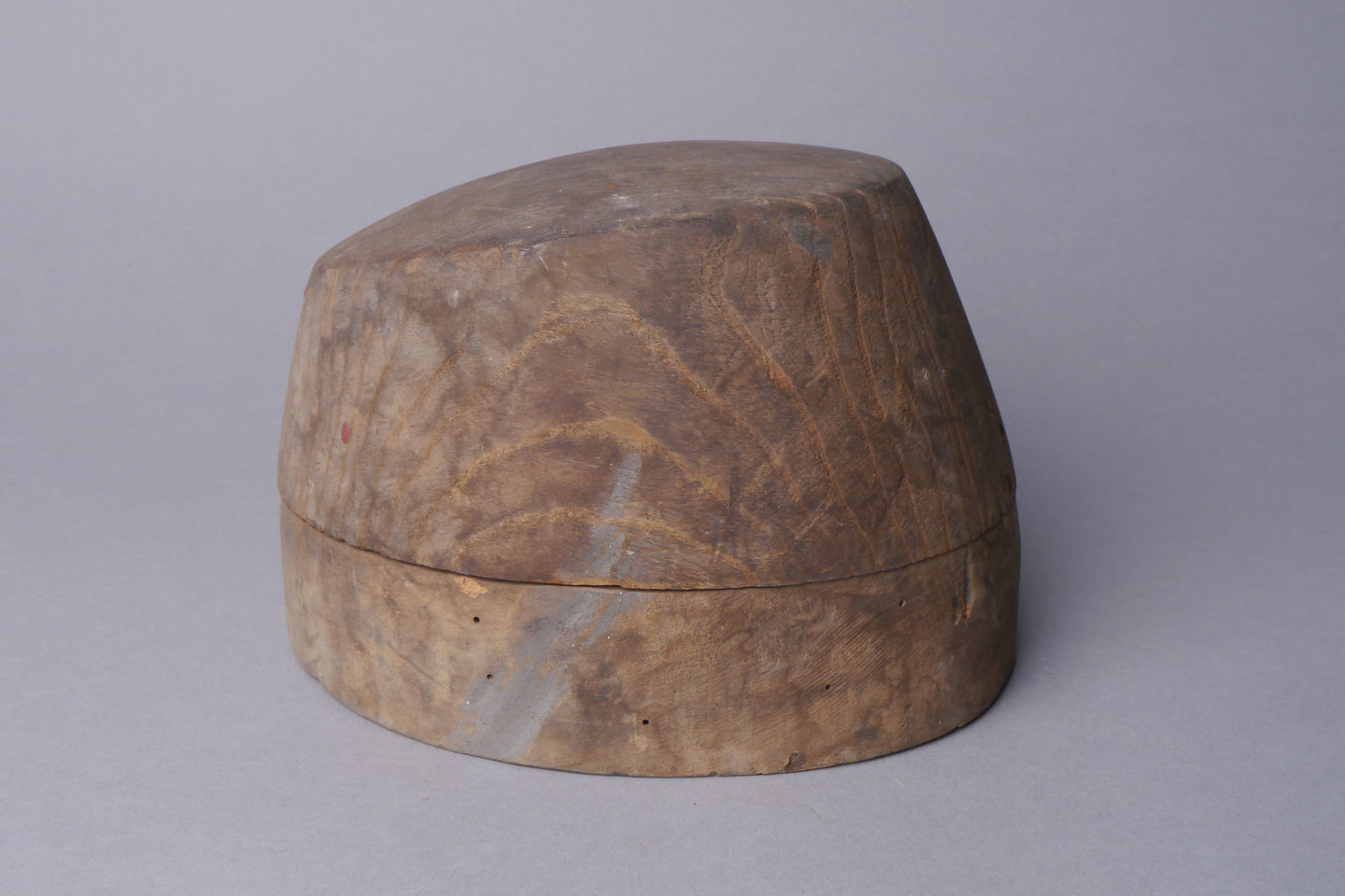 Houten mal of vorm voor hoeden