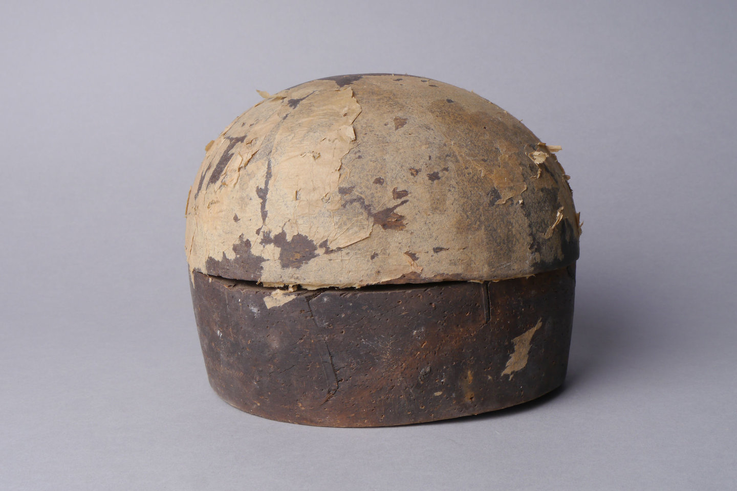 Houten mal of vorm voor hoeden