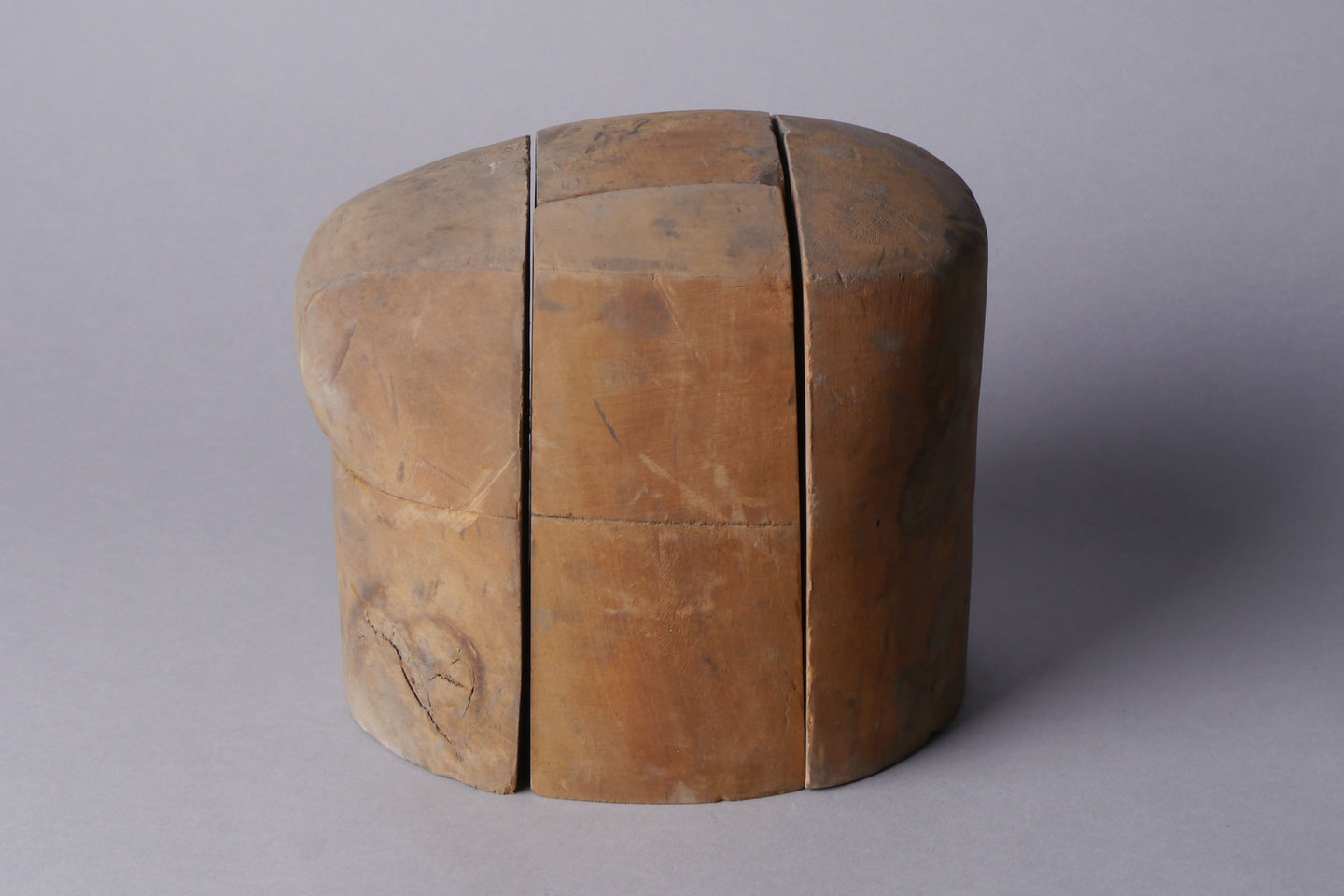 Houten mal of vorm voor hoeden