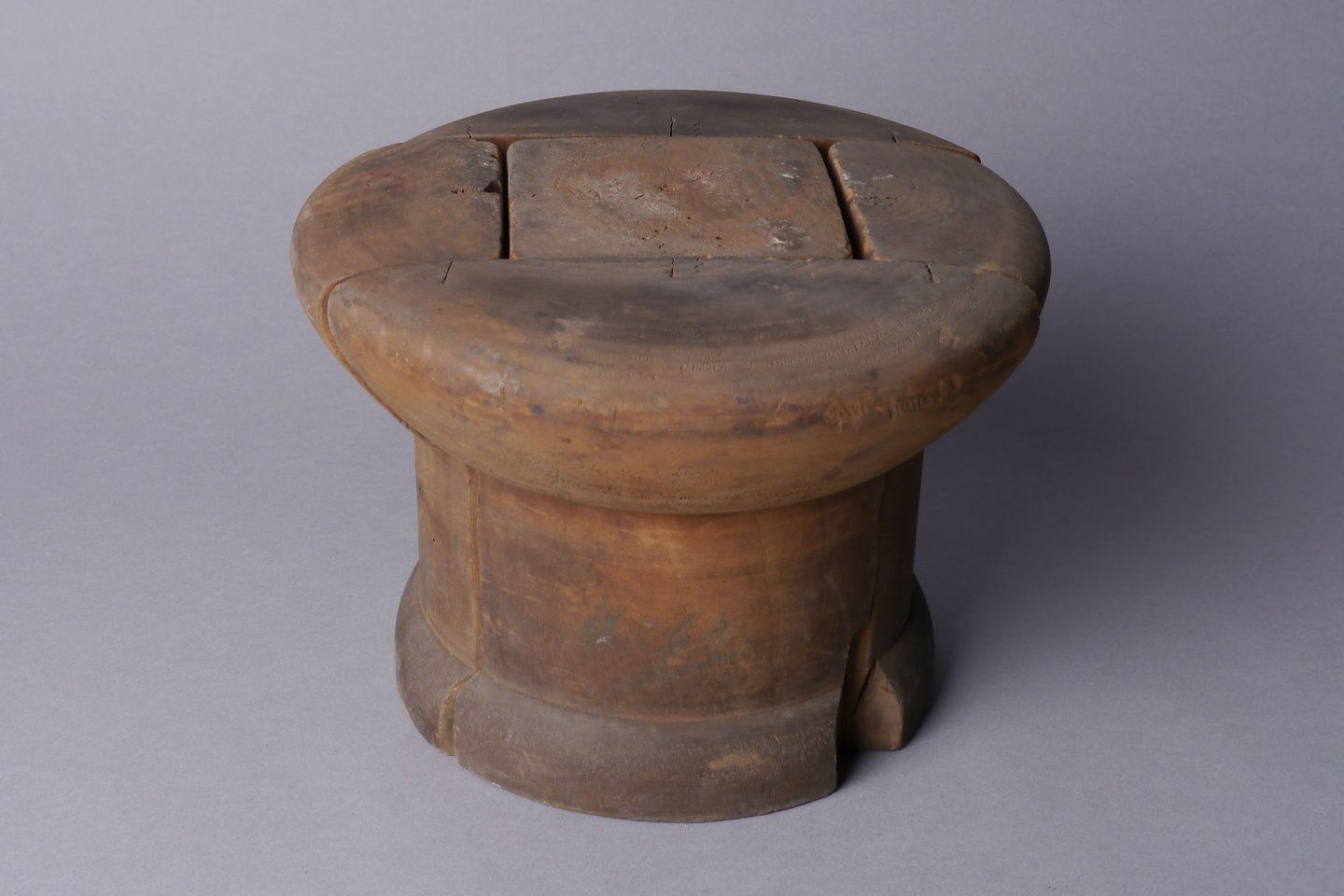 Houten mal of vorm voor hoeden