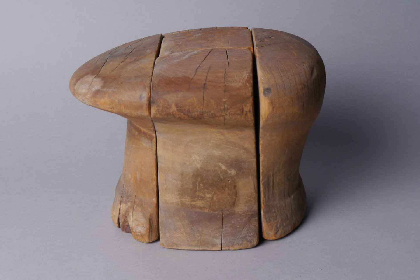 Houten mal of vorm voor hoeden