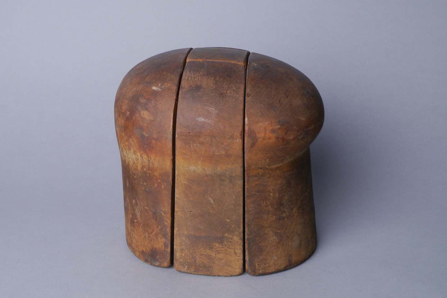 Houten mal of vorm voor hoeden