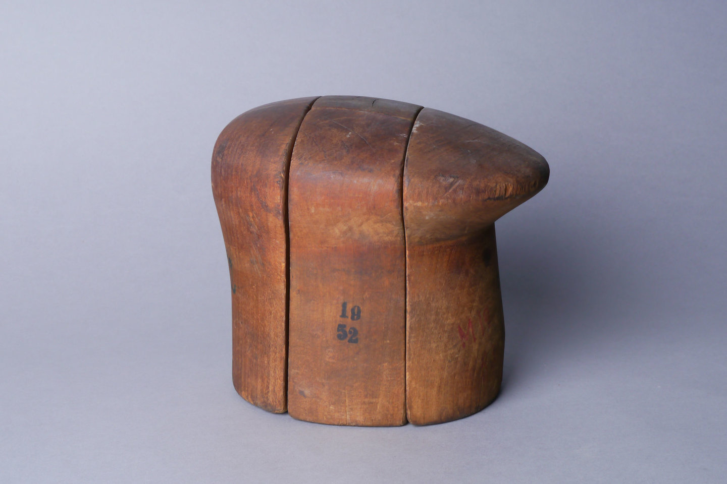 Houten mal of vorm voor hoeden