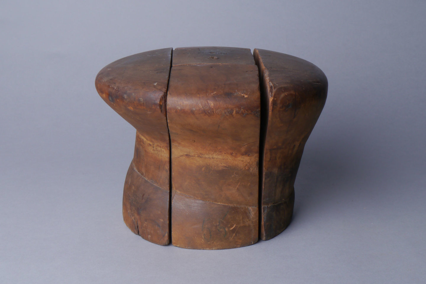 Houten mal of vorm voor hoeden