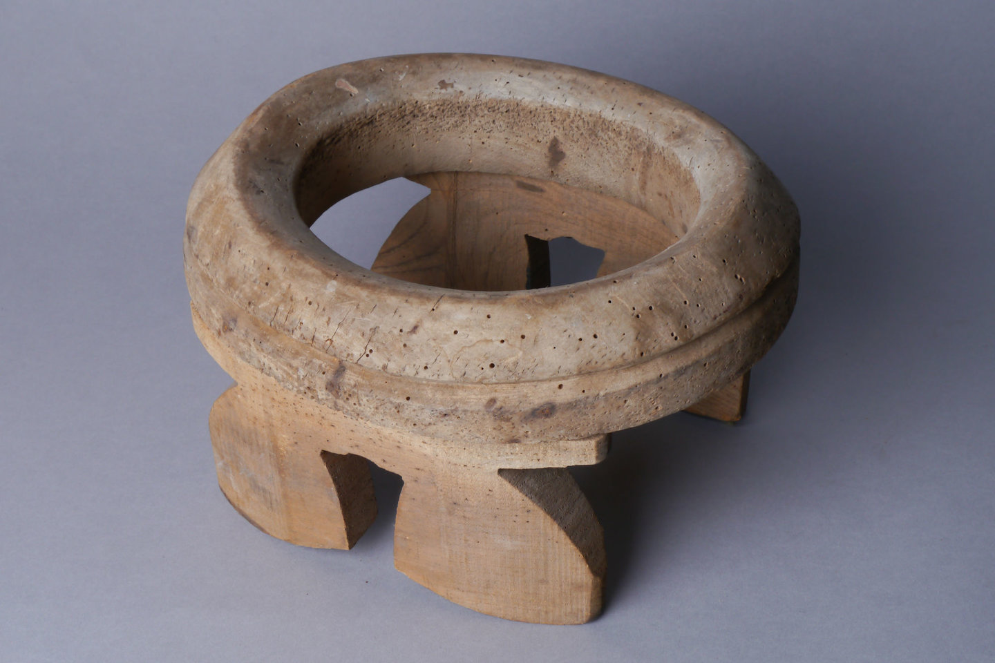 Houten mal of vorm voor hoedenrand