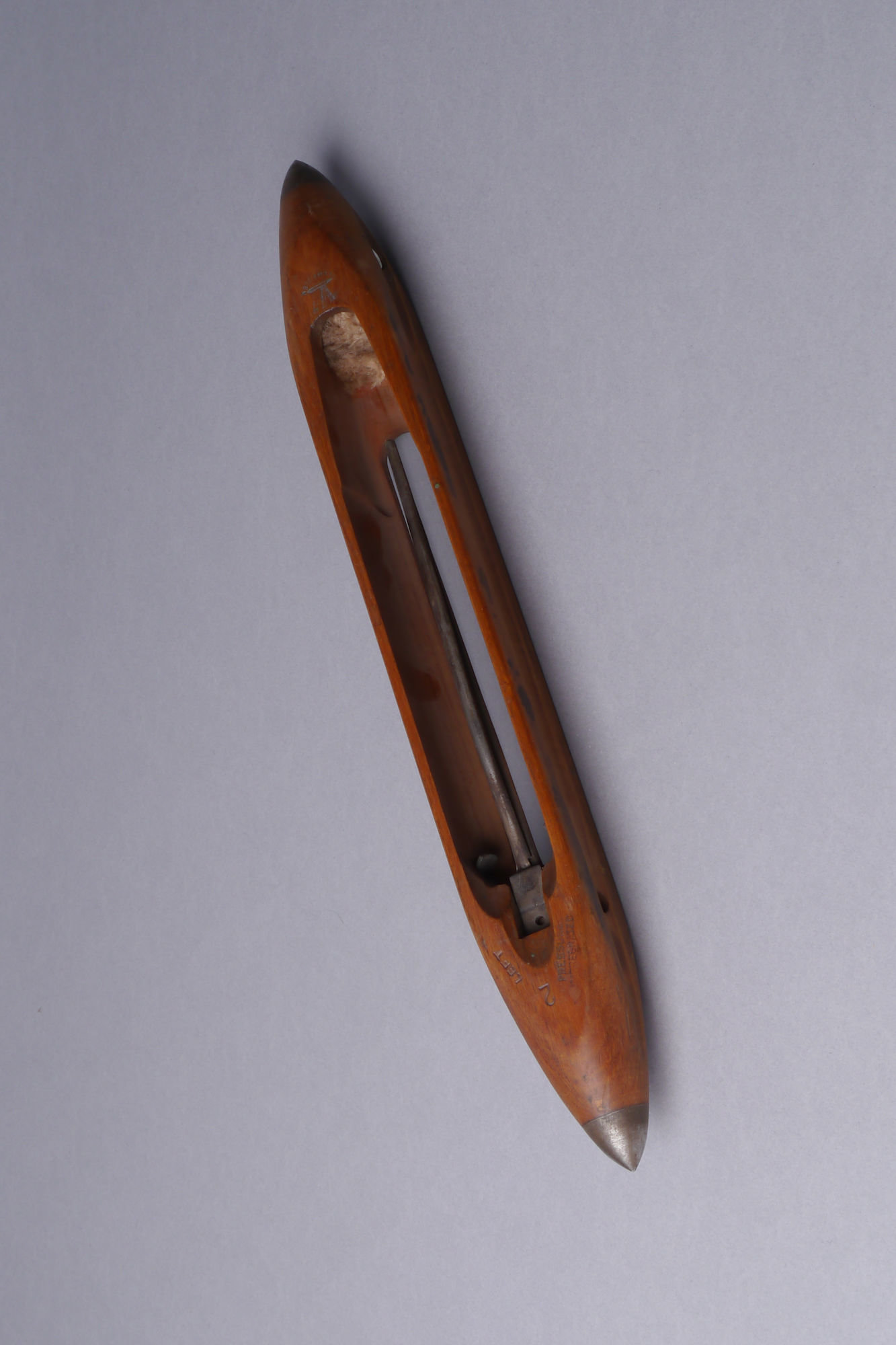 Schietspoel voor een halfautomatisch weefgetouw van het merk Vermeulen