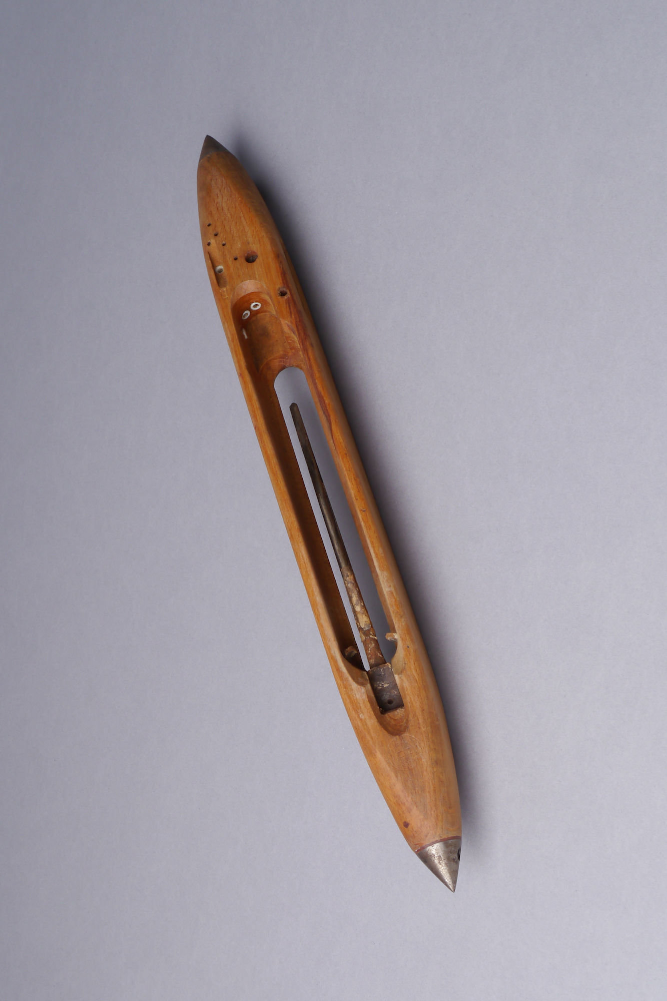 Schietspoel voor een halfautomatisch weefgetouw van het merk Stragier