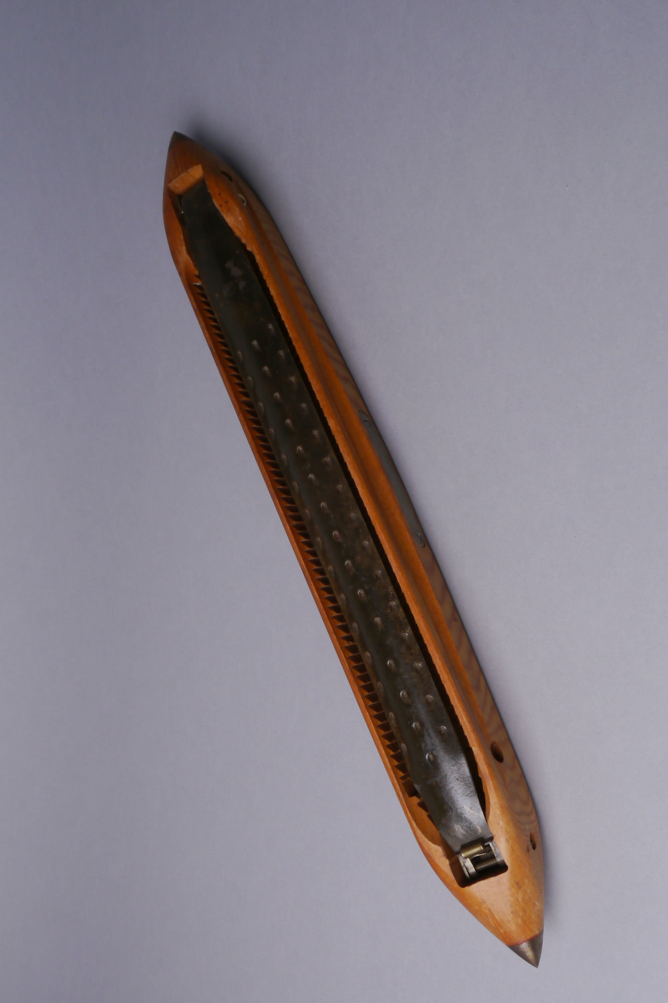 Schietspoel voor tapijten of zware garen van het merk Borg