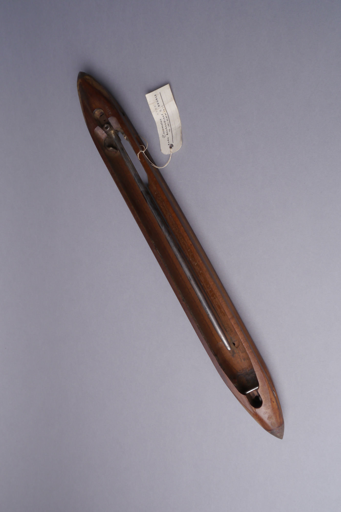 Schietspoel voor een halfautomatisch weefgetouw van het merk Vermeulen