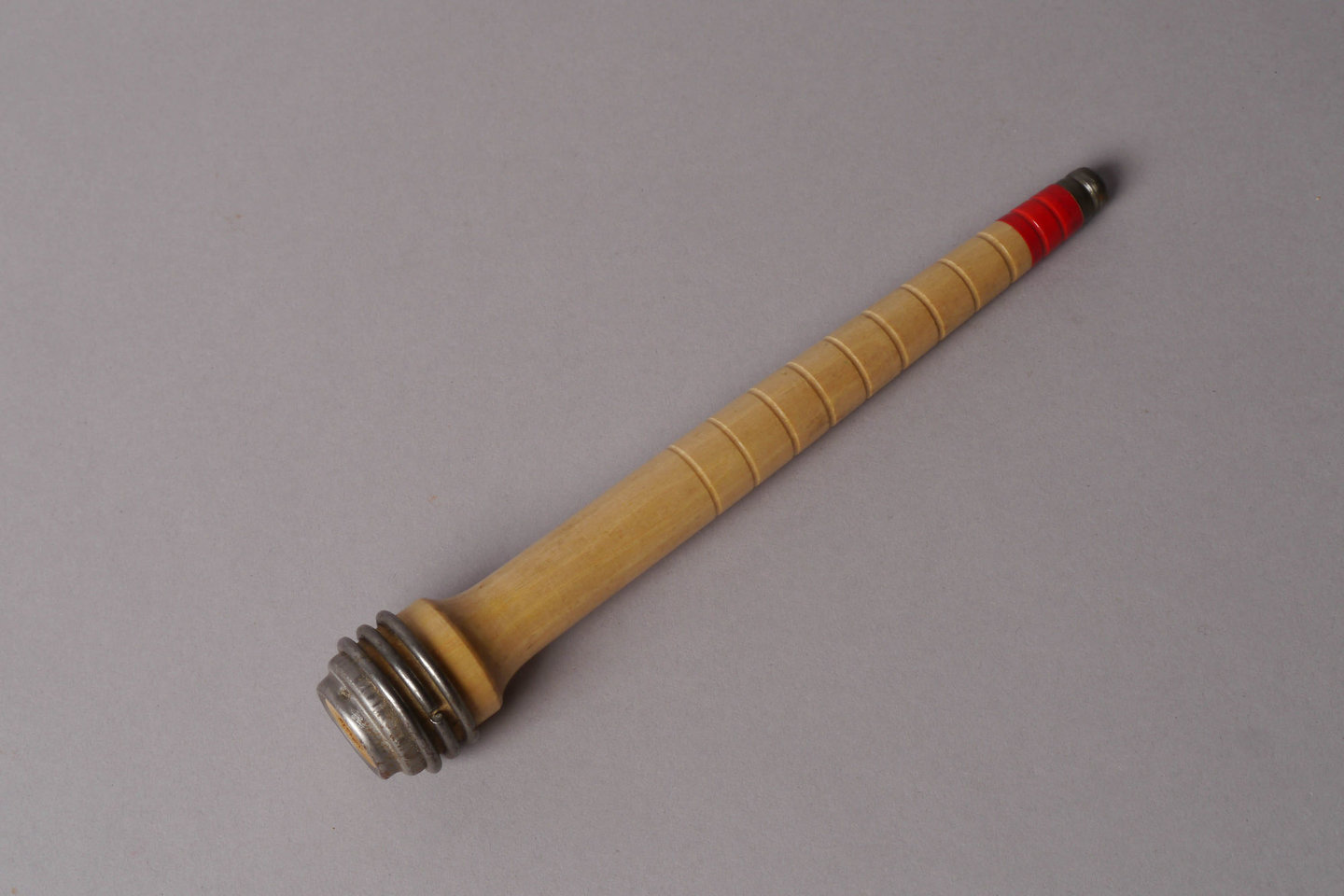 Inslagspoel voor een volautomatisch weefgetouw