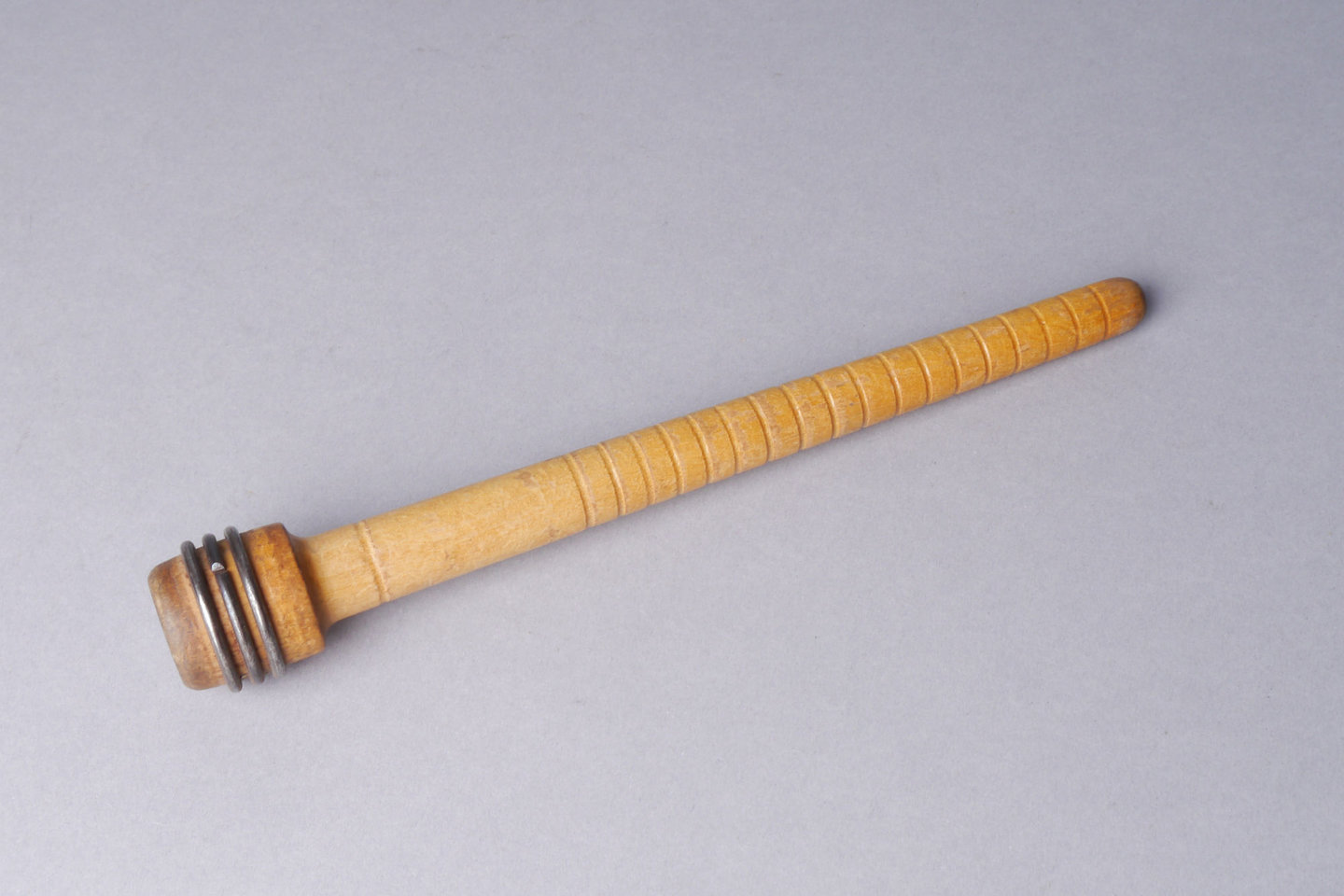 Inslagspoel voor een volautomatisch weefgetouw