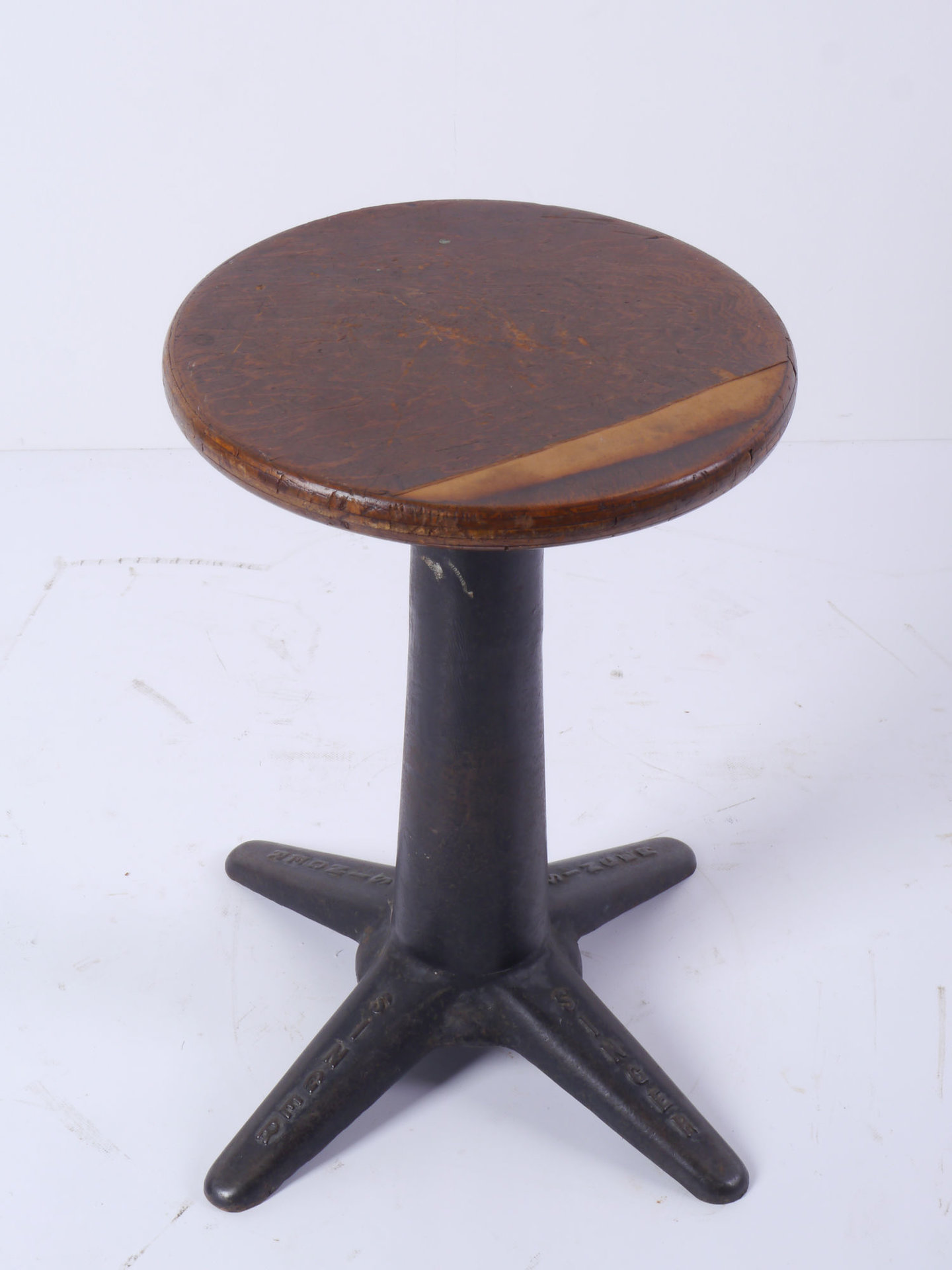 Krukje van het merk Singer