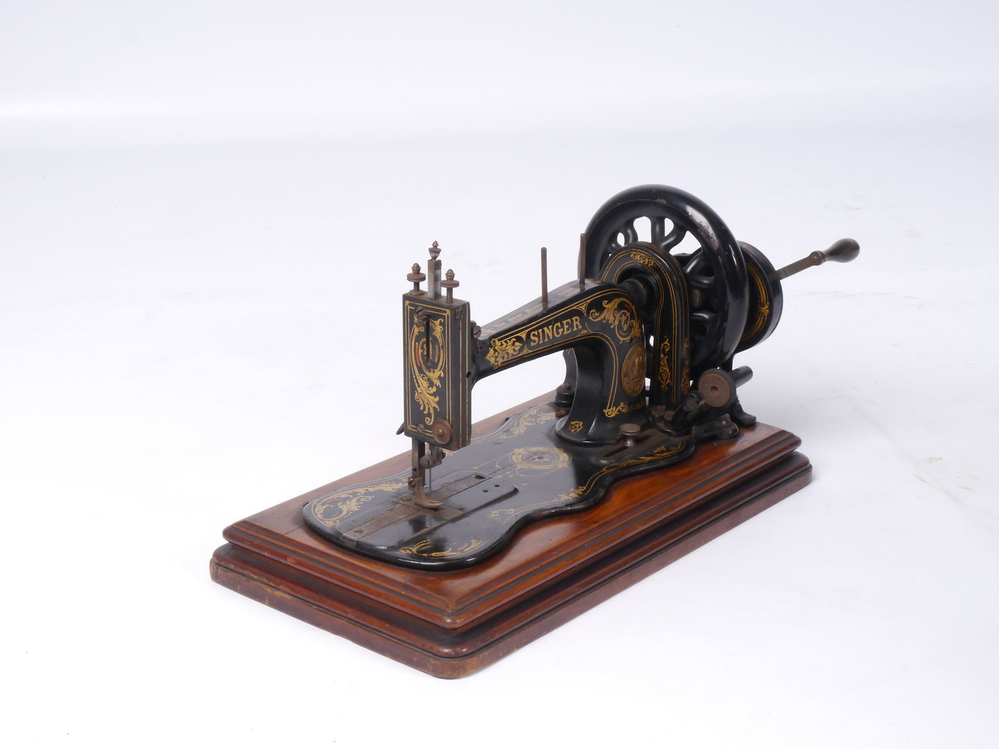 Huishoudelijke naaimachine van het merk Singer