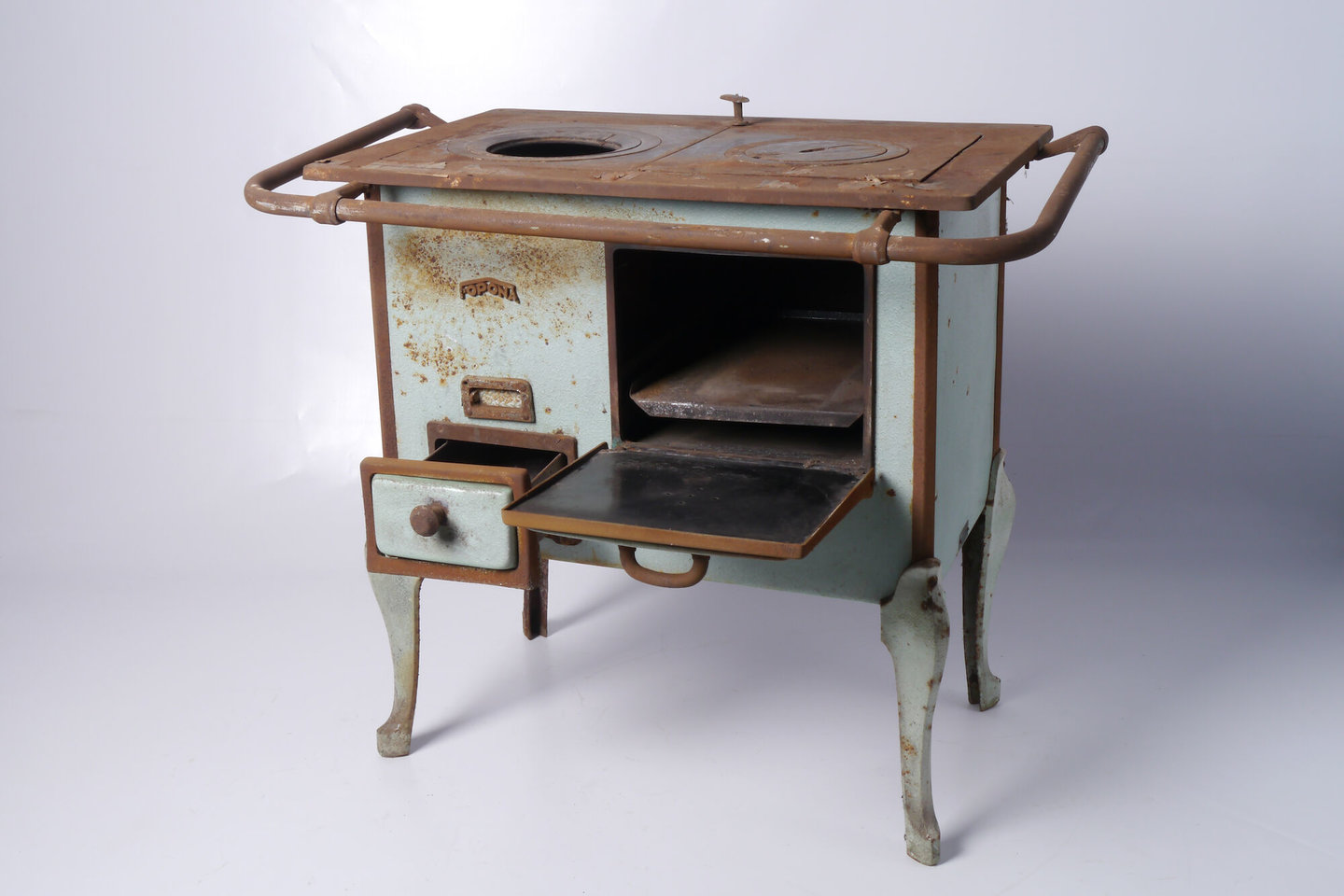 Kolenfornuis van het merk Fopona