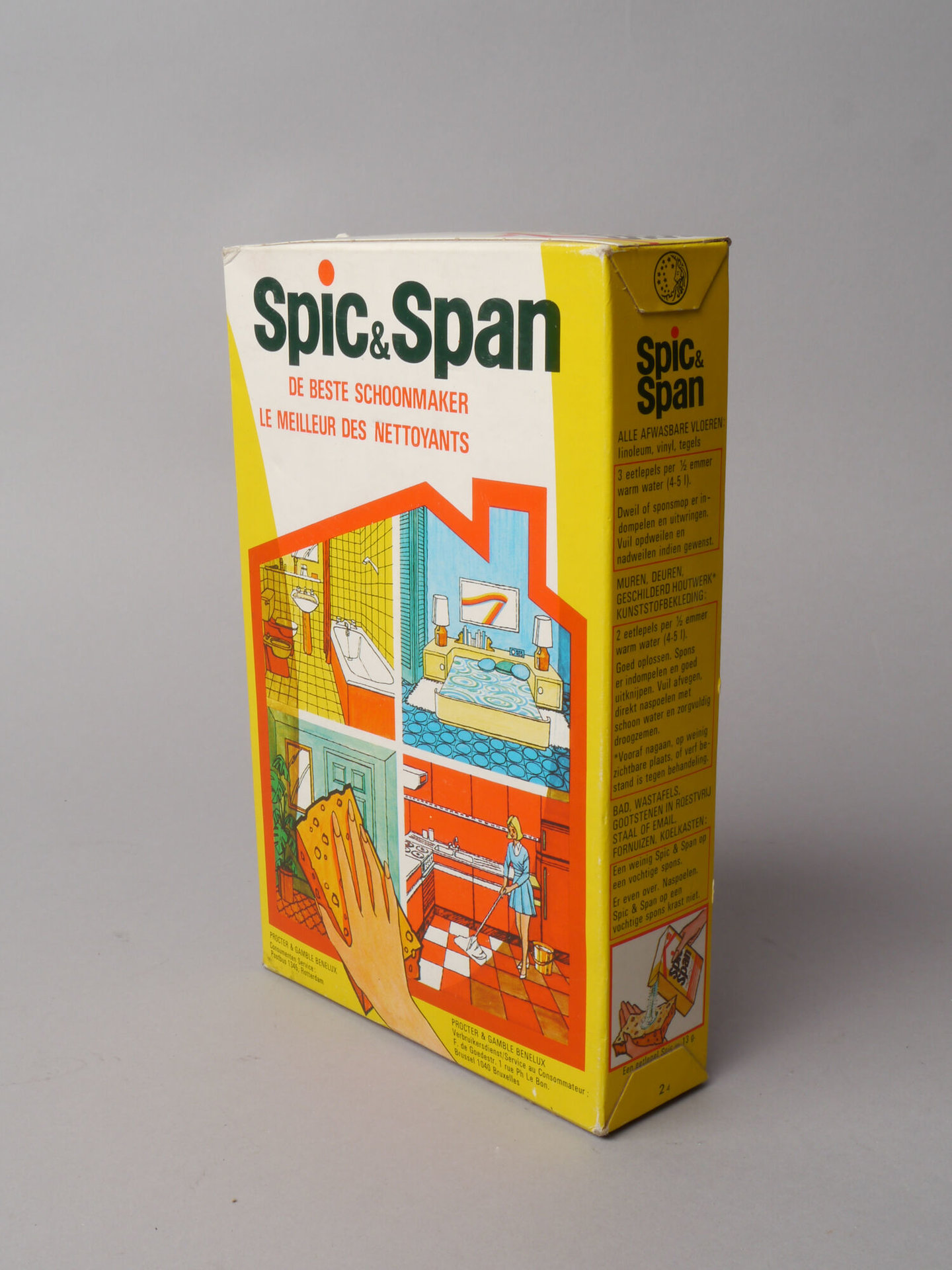 Doos met schoonmaakmiddel van het merk Spic & Span