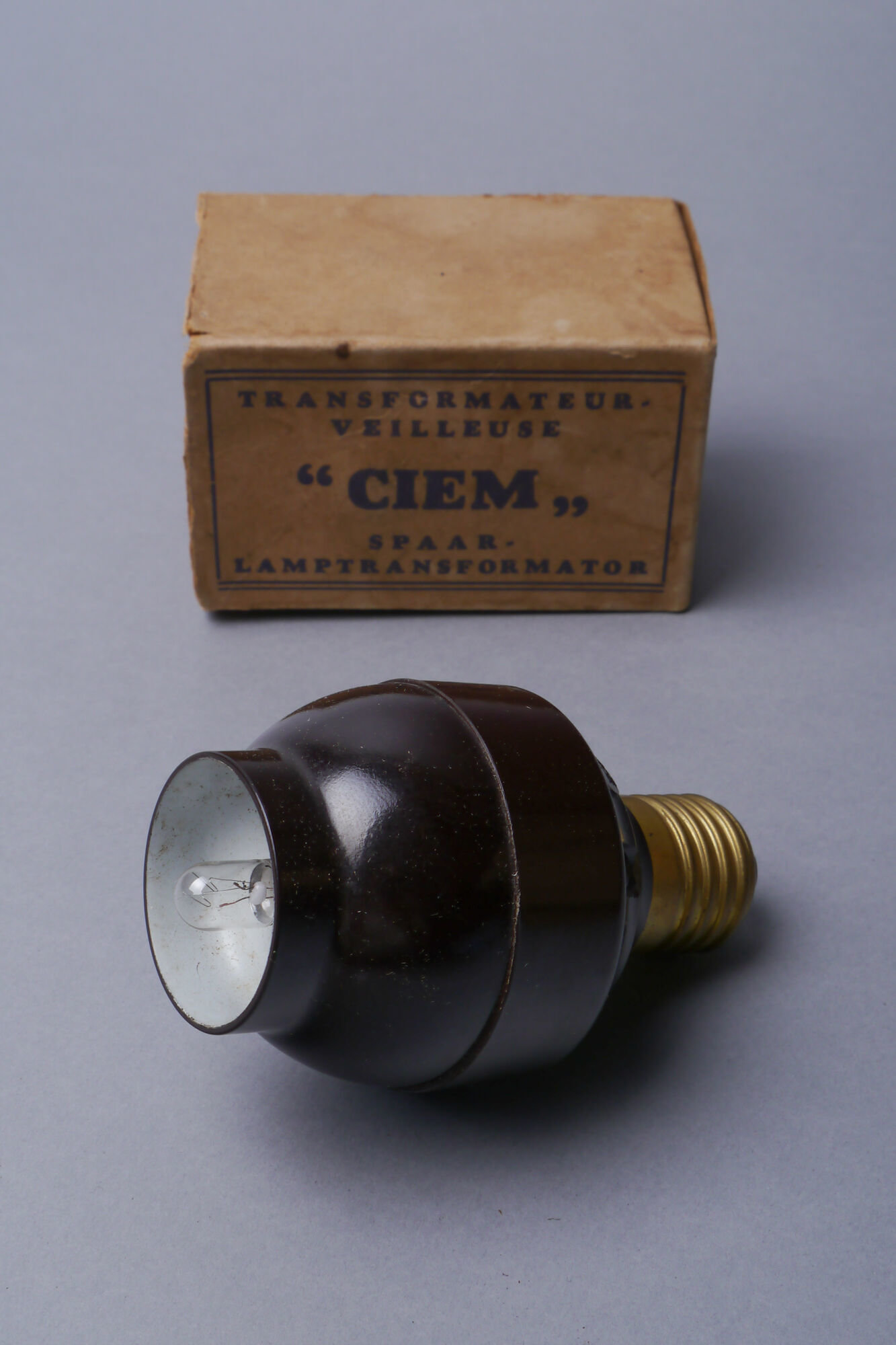 Spaarlamptransformator voor een lamp van het merk Ciem