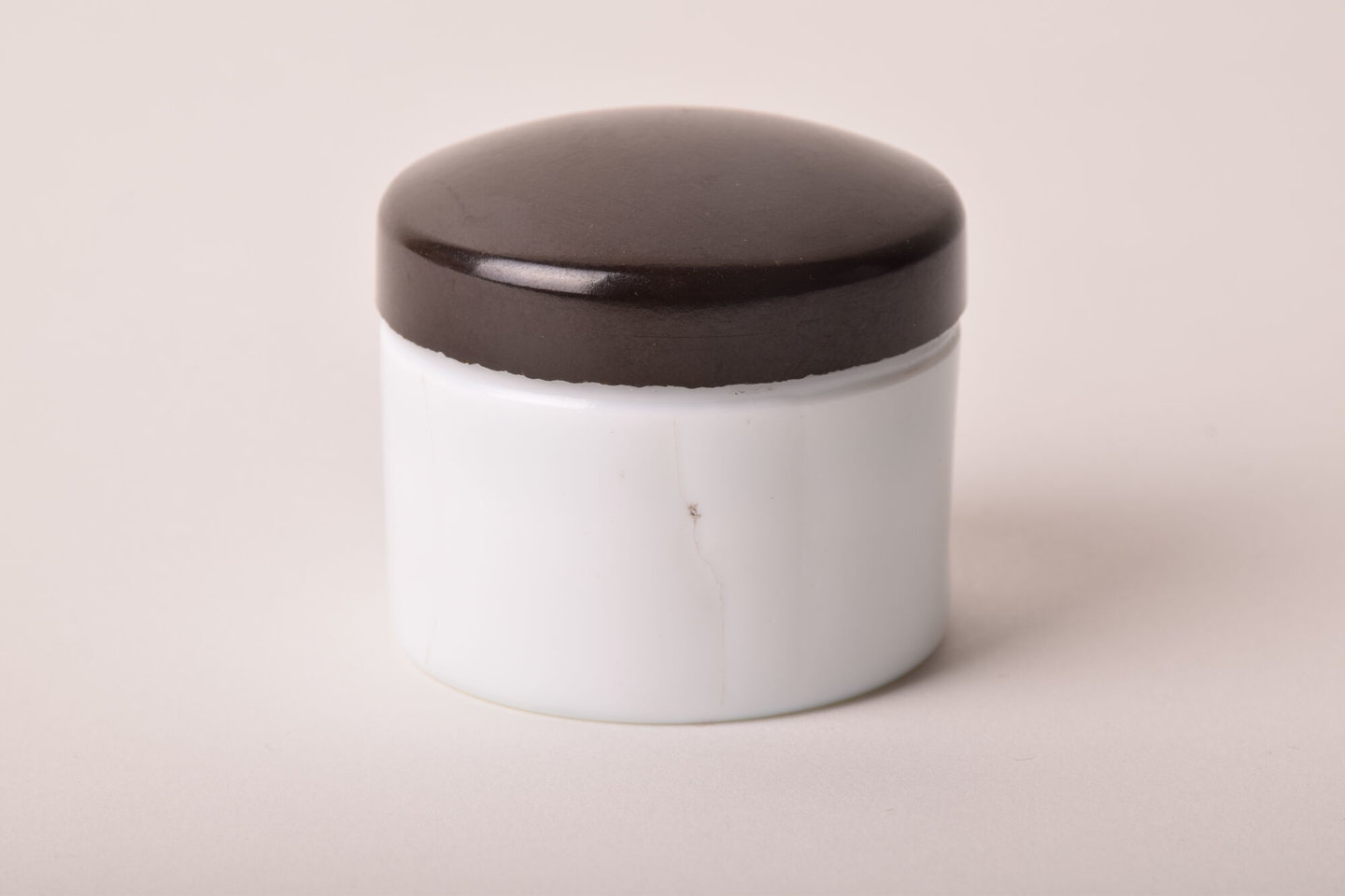 Ronde pillendoos met schroefdeksel