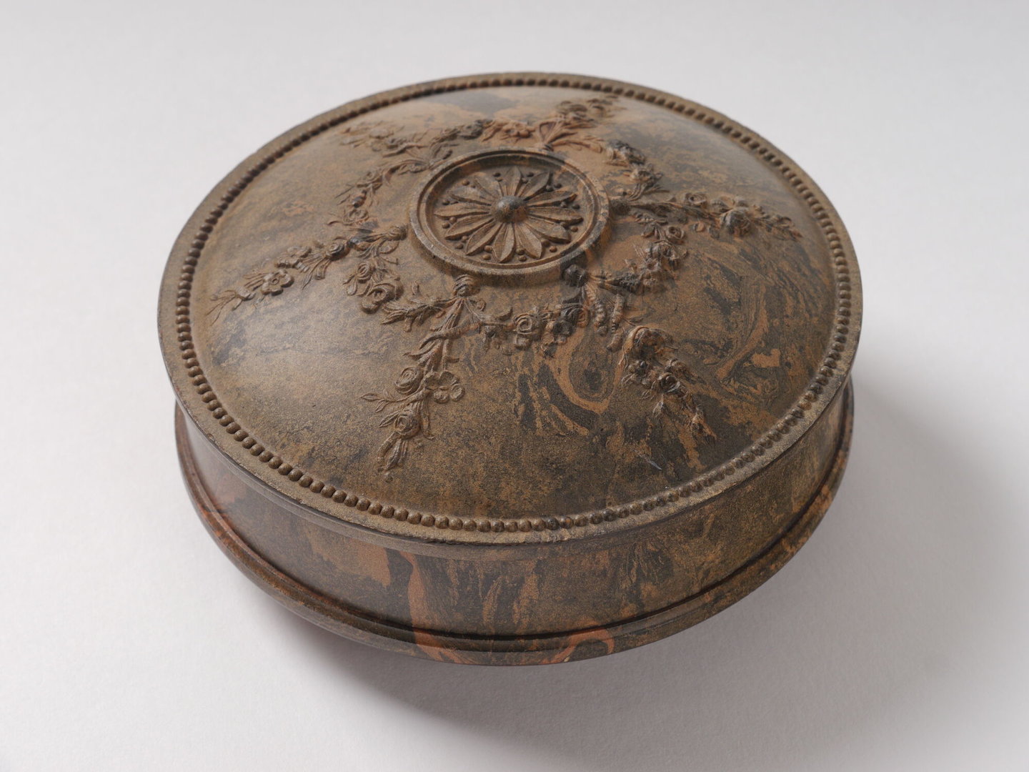 Ronde doos van het merk Ebena