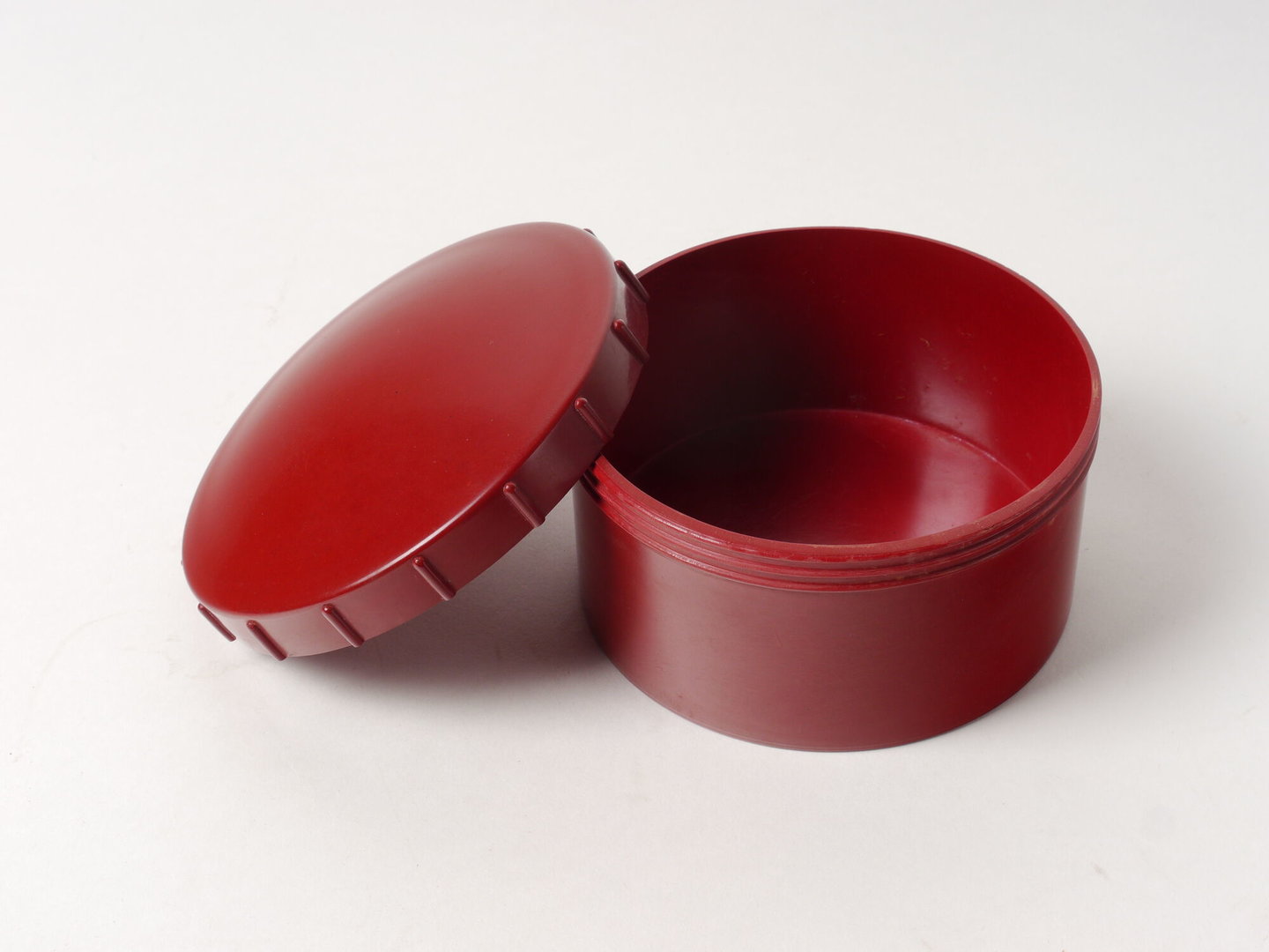 Ronde doos met schroefdeksel van het merk La Electro Plastica Industrial