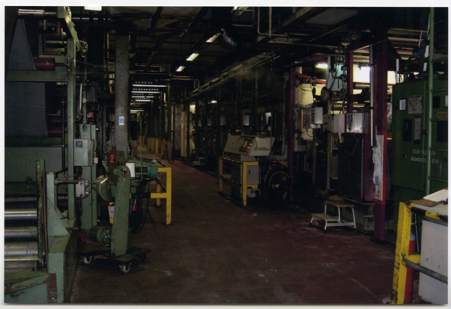 Afdeling veredeling in textielfabriek UCO Braun in Gent