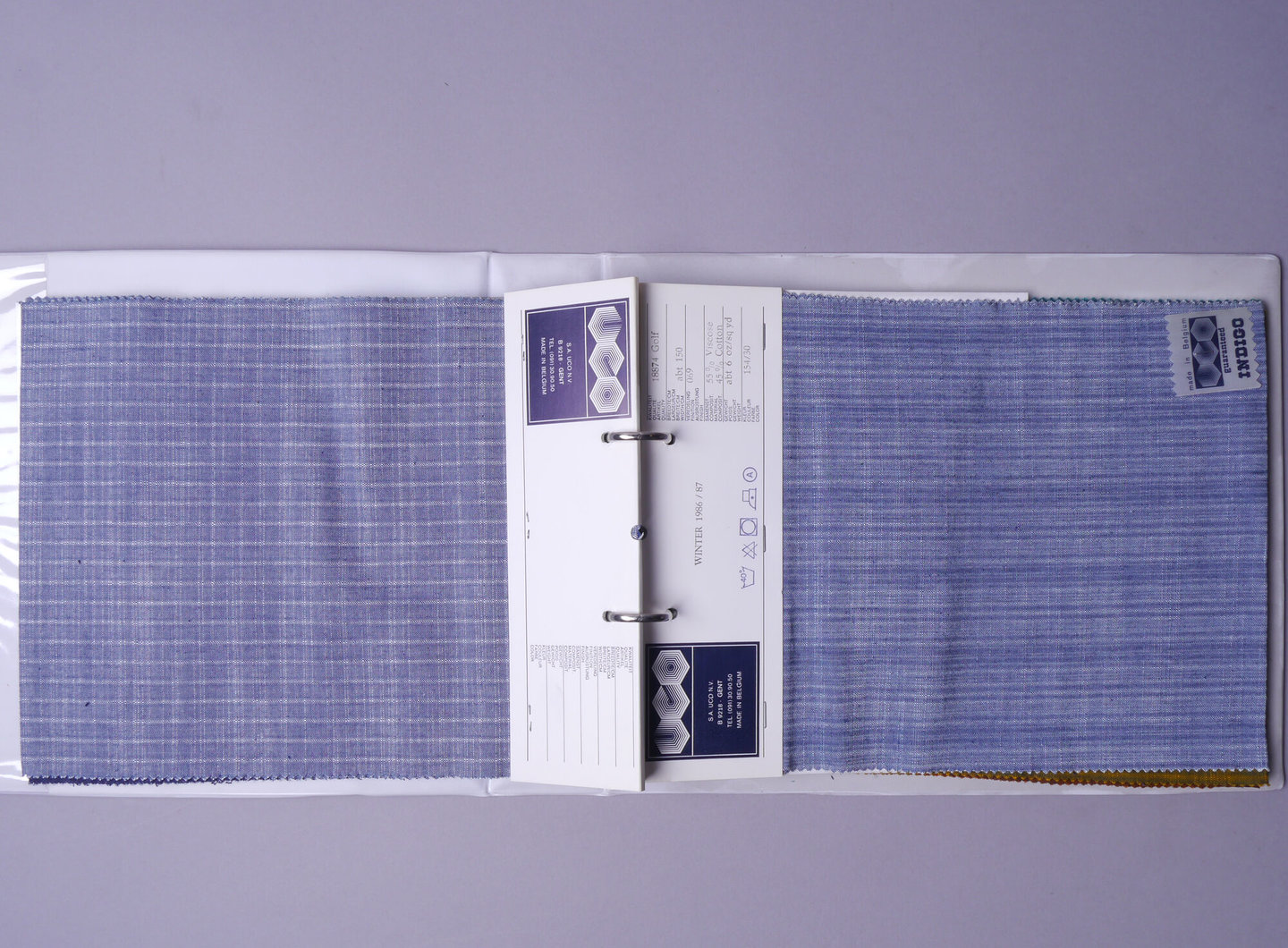 Staalboek met textielstalen van het merk UCO