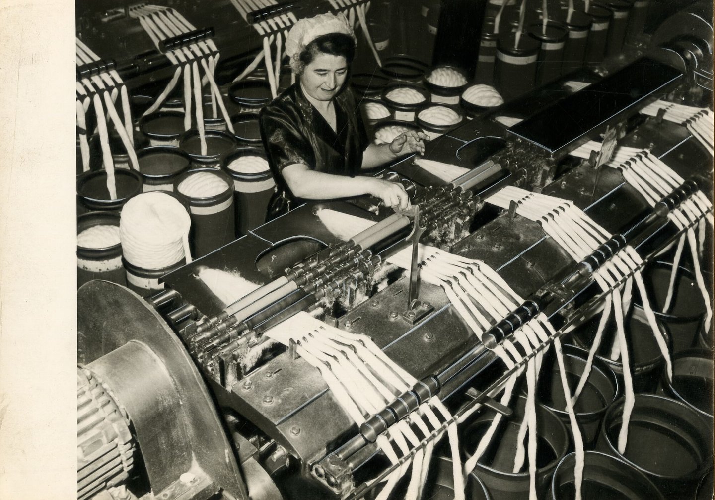 Binnenzicht textielfabriek Usines Cotonnières de Belgique