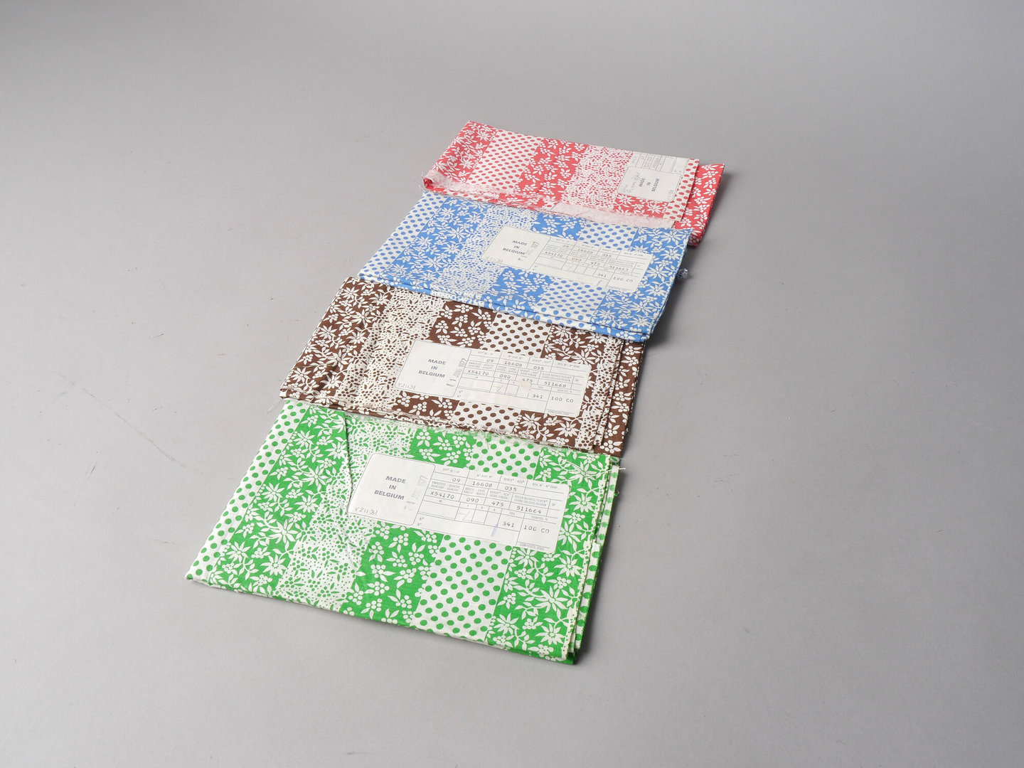 Bedrukte textielstalen van het merk TAE